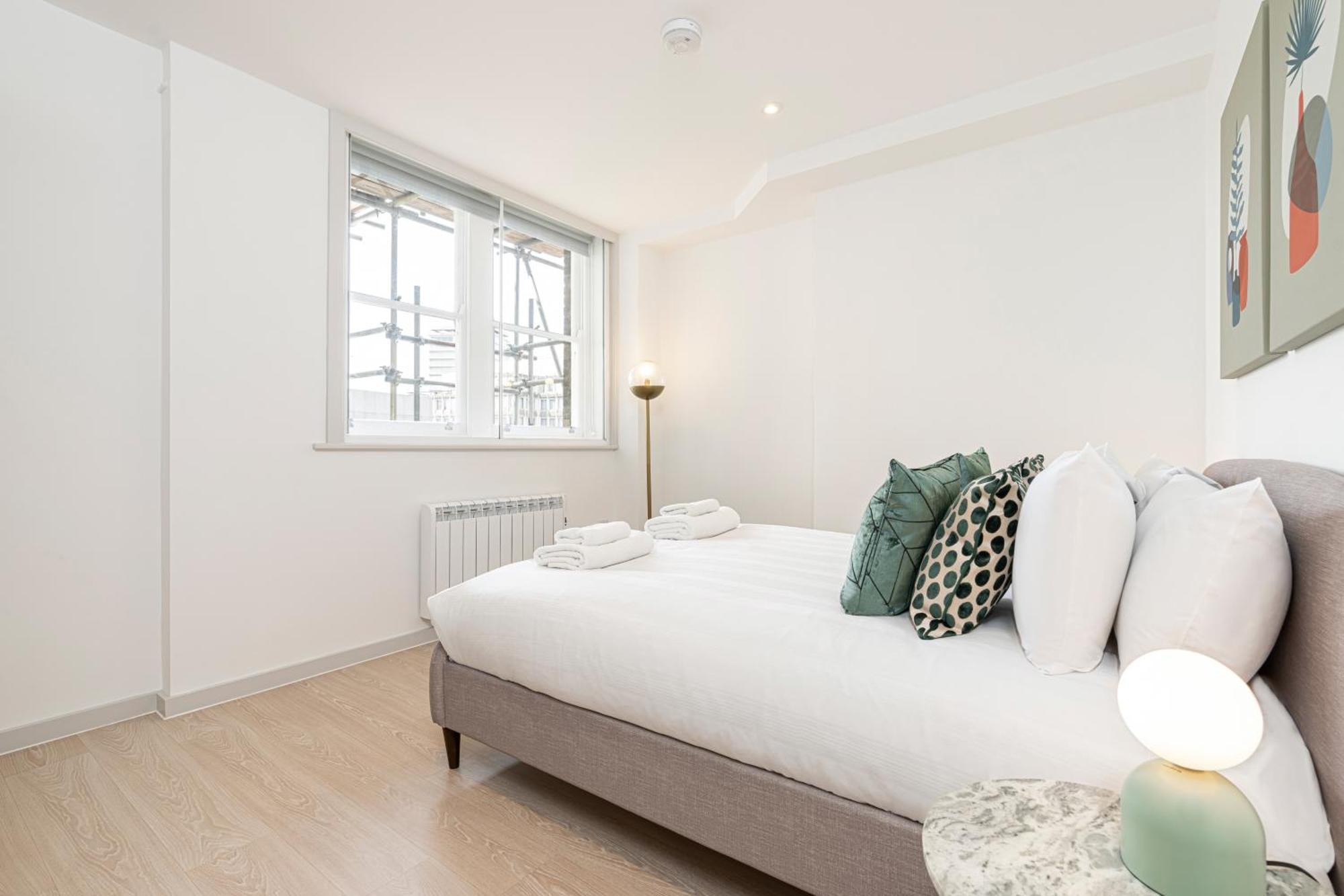 Stylish 1 Bed Flats In Soho, Next To Piccadilly Circus And Trafalgar Square 런던 외부 사진