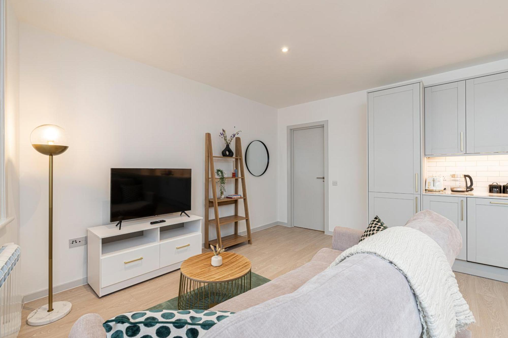 Stylish 1 Bed Flats In Soho, Next To Piccadilly Circus And Trafalgar Square 런던 외부 사진